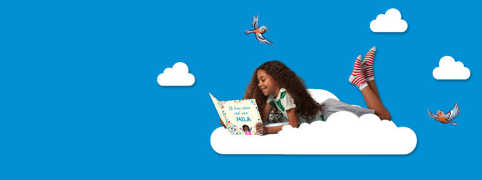 Header_NL meisje op een wolk die een gepersonaliseerd boek leest